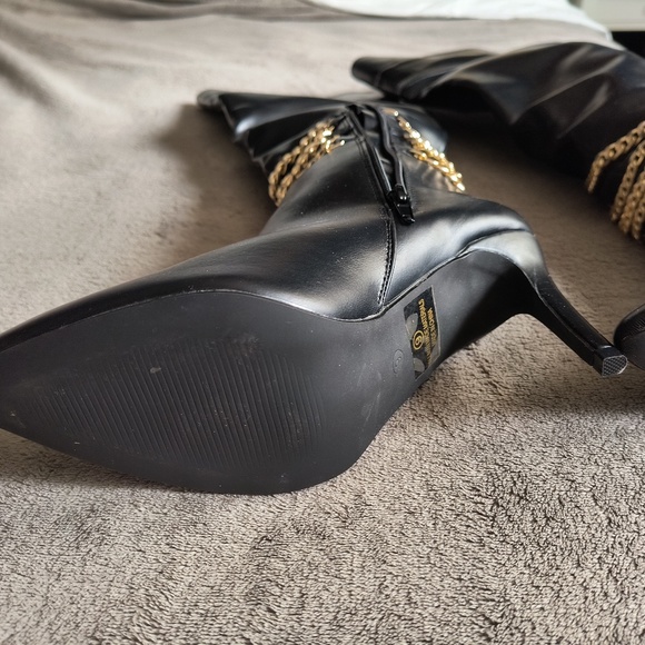 VENUS BLACK OTK BOOTS - GOLD GLAM!!! Size 9 - Inside Zipper - Picture 3 of 9